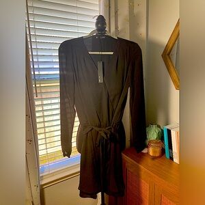 NWT KRISA SIZE M BLACK LONG SLEEVED WRAP TOP TIE DRESS